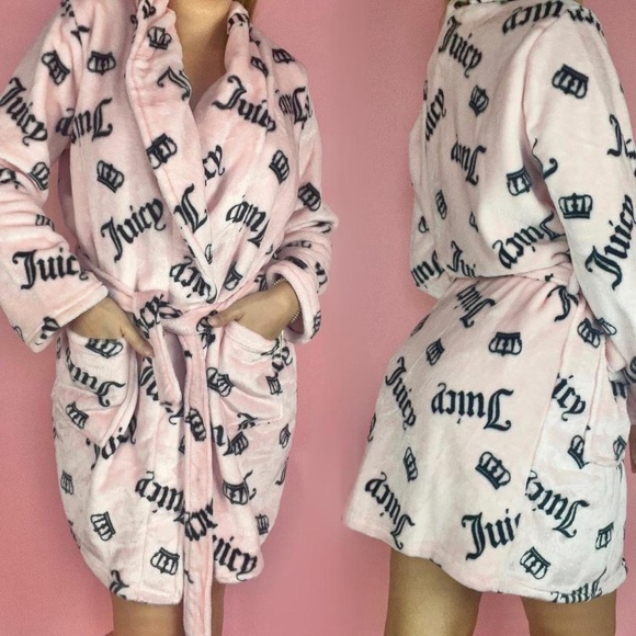 Juicy Couture | Intimates u0026 Sleepwear | Juicy Couture Nwt Pink Logo Bath  Robe | Poshmark